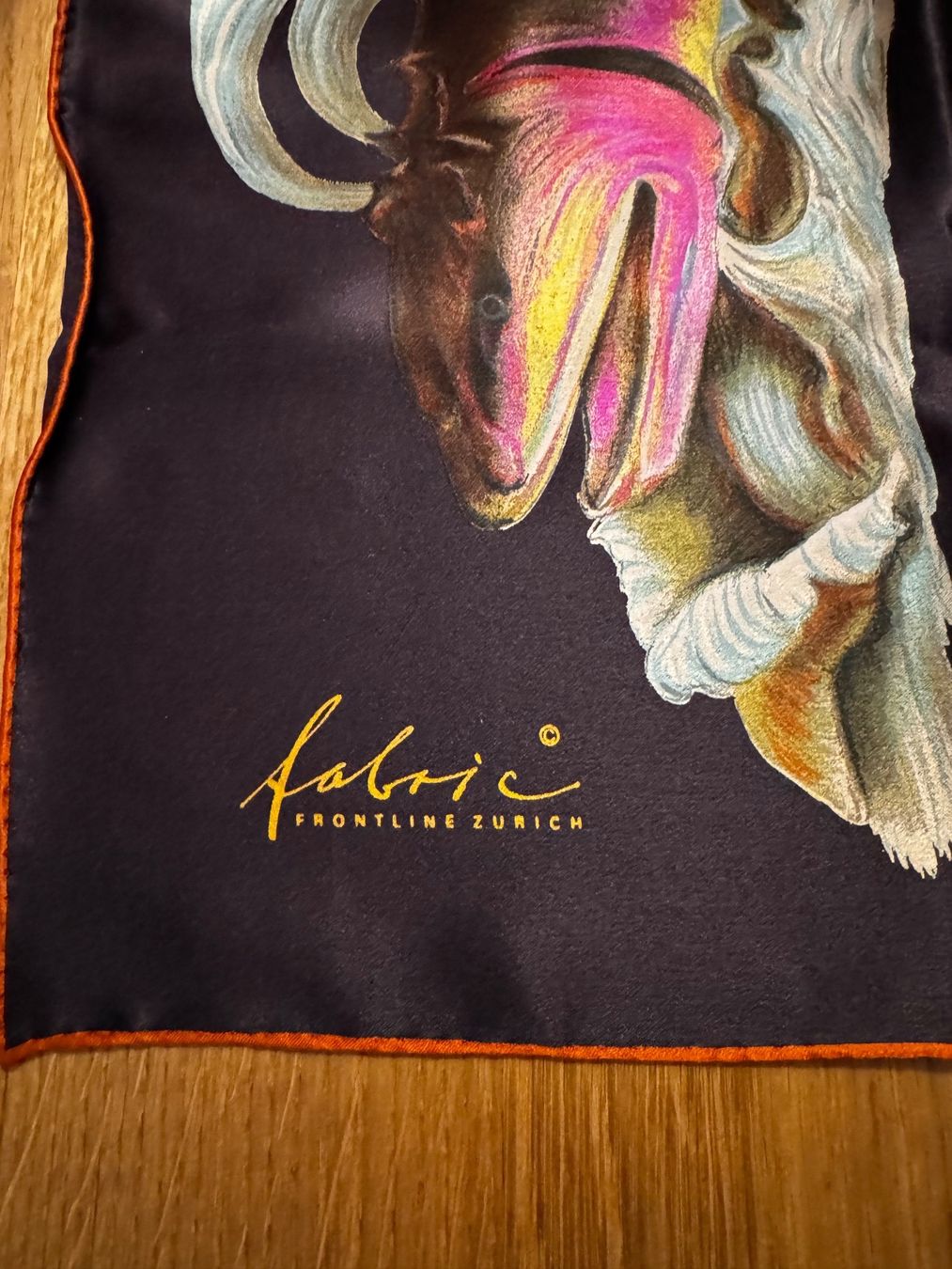 Fabric Frontline Foulards, Tücher & Schals: NEU Fabric Frontline Foulard Seide klassisches Tuch – Neu und originalverpackt aus Faulensee von Liebes_Kind_2019