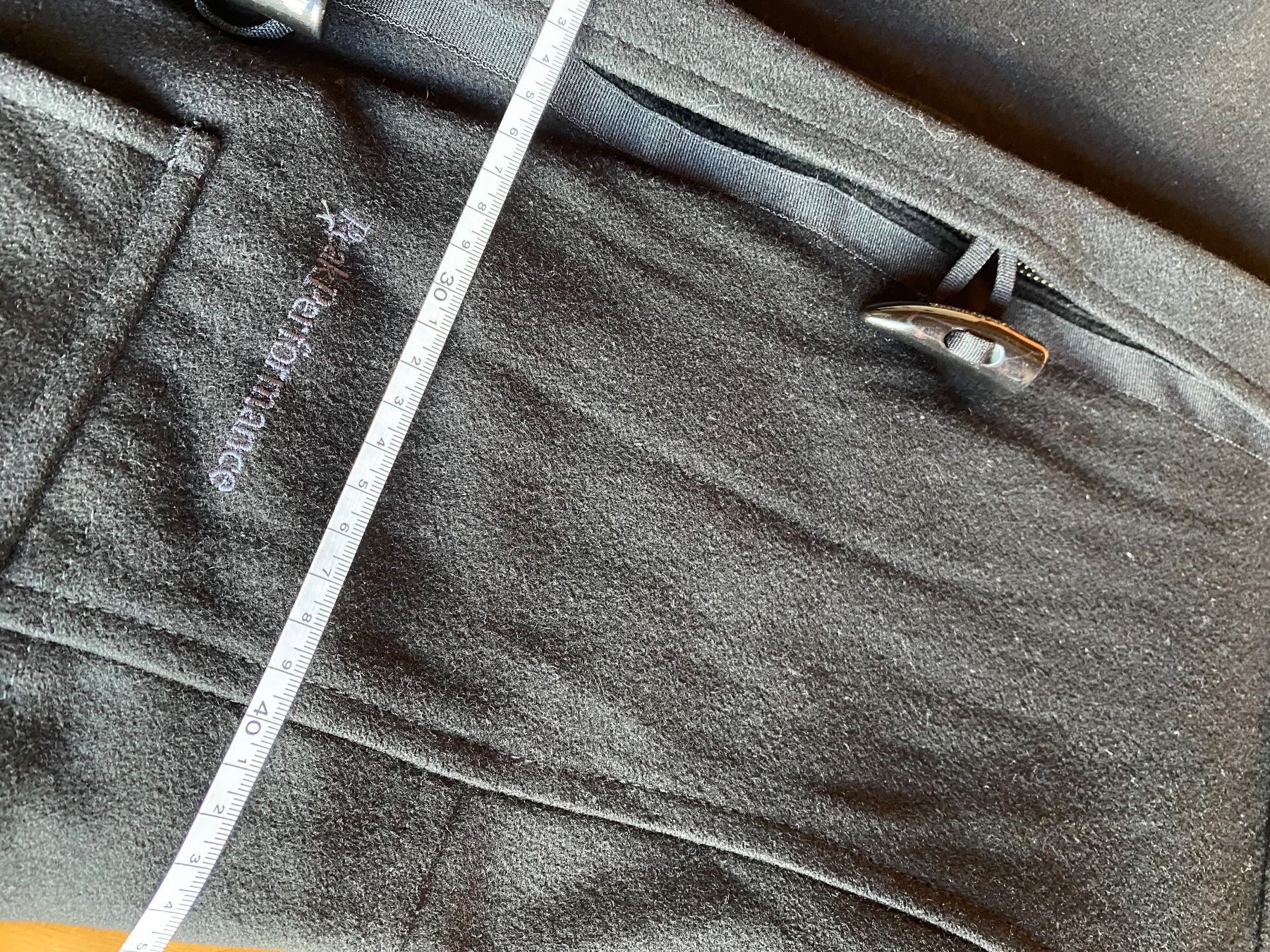 Peak Performance Mäntel: PeakPerformance Damen Wintermantel schwarz Gr. S – Gebraucht aus Grächen von Walterli_88 9