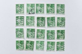 Lot timbres Moissonneuse de Muller France