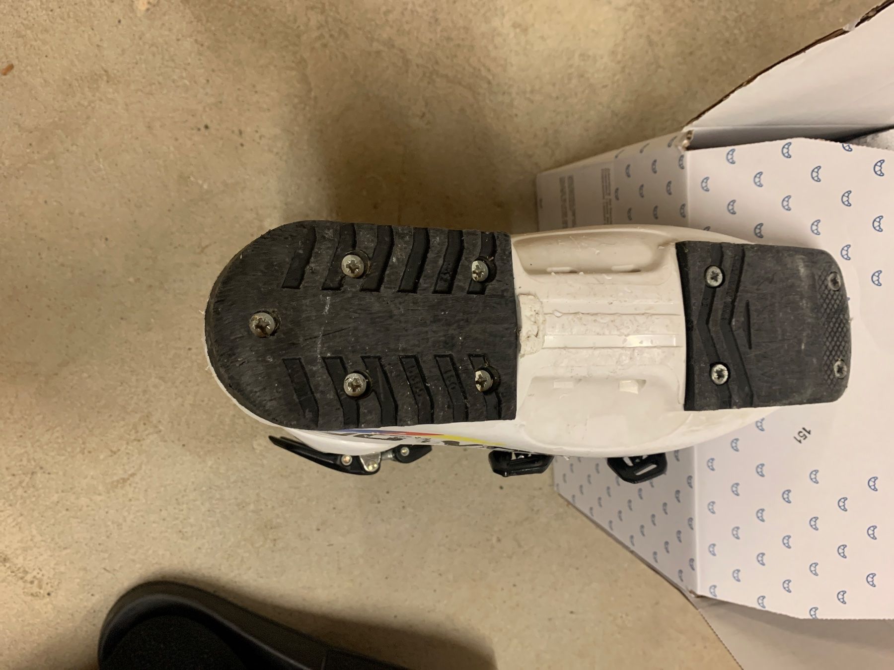 Salomon Scarpe da uomo: Salomon Jugend-Skischuh 24.5 – Usato da Langenthal venduto da Markymarky 3