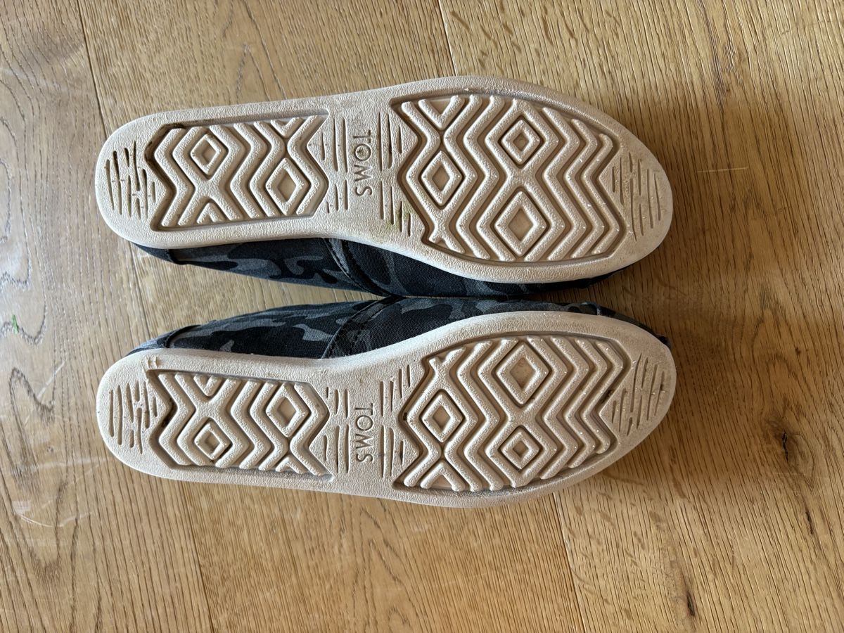 Toms Scarpe da donna: TOMS Schuhe, Canvas, Camouflage, Gr. 37 – Usato da Serneus venduto da bragi 2