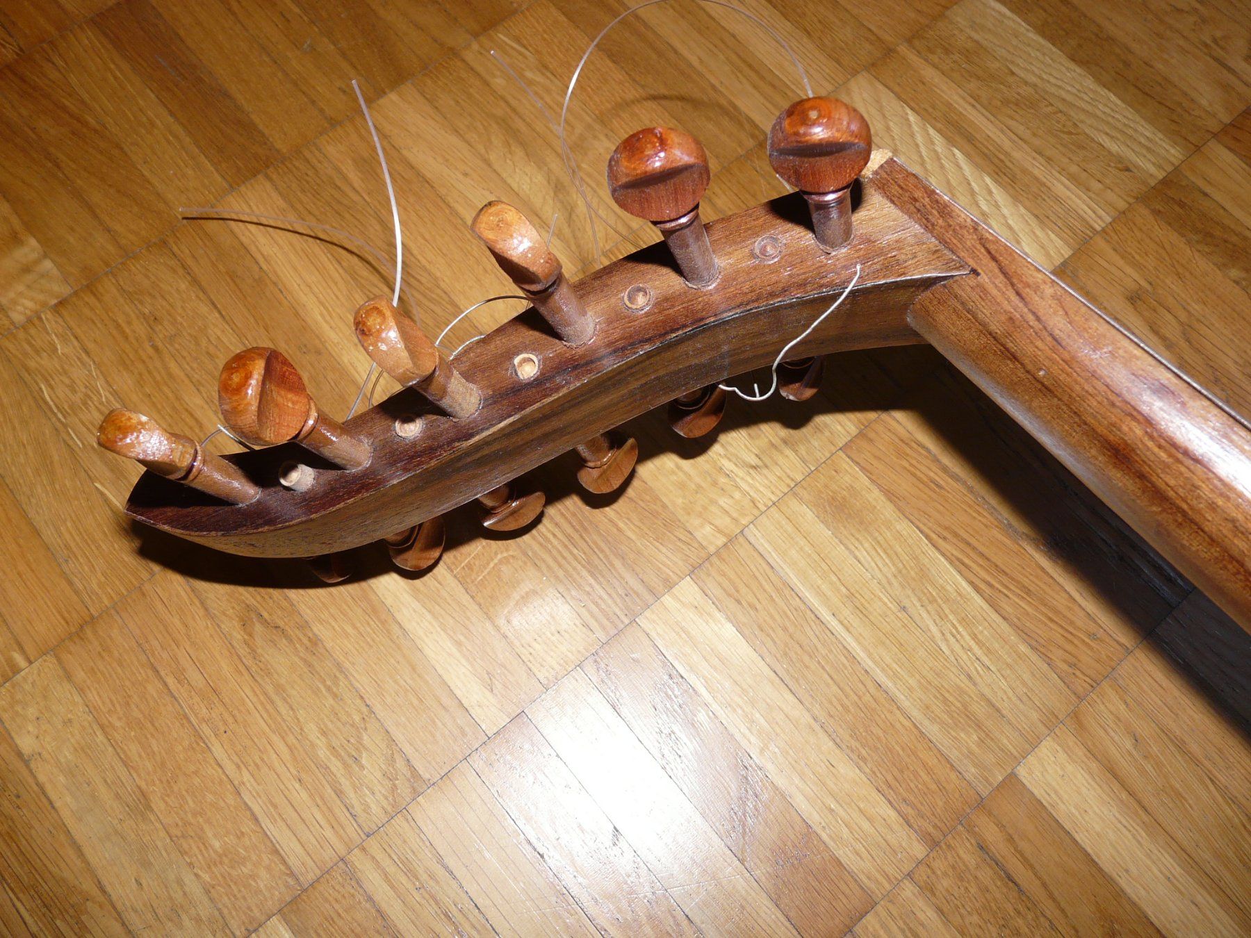 Strumenti musicali: OUD Ali Khalifeh and Sons – Usato da Cadenazzo venduto da Clarico 5