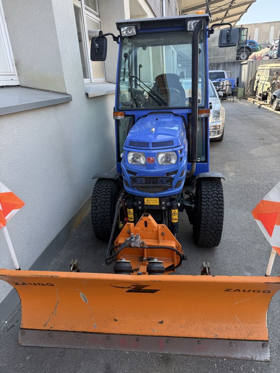 Iseki Traktoren: Iseki TM3265 – Gebraucht aus Oberwil-Lieli von jod_x5gk