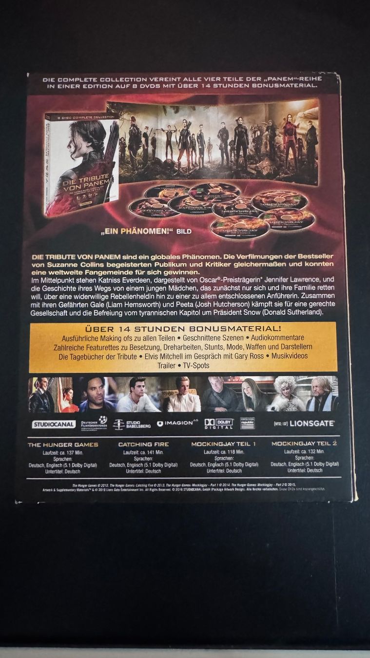 Tutti i DVDs: Die Tribute von Panem Complete Collection 8 DVDs – Usato da Wolfhausen venduto da ResalePoint 1
