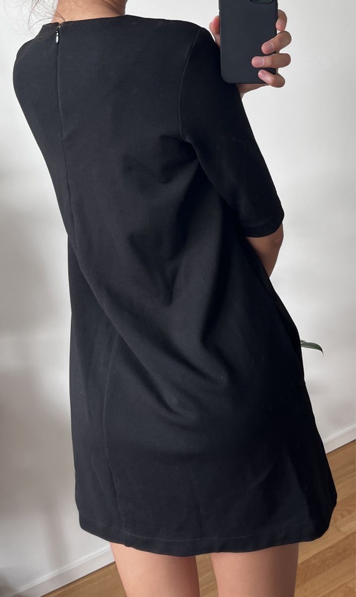 H&M Vestiti: Luftiges Kleid mit Tasche – Usato da Zürich venduto da a.b.2025 1
