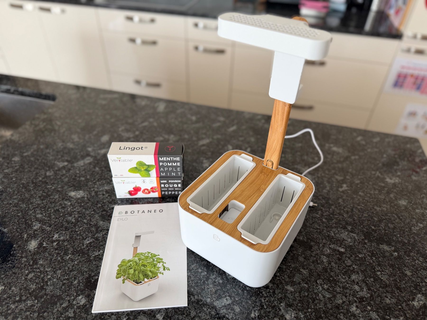 Autres: Véritable Botaneo Eylo - potager de cuisine – D'occasion à Bottens par sundea 4