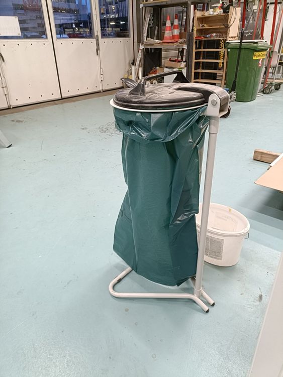 Abfallsackhalter für Gewerbe & Industrie kaufen