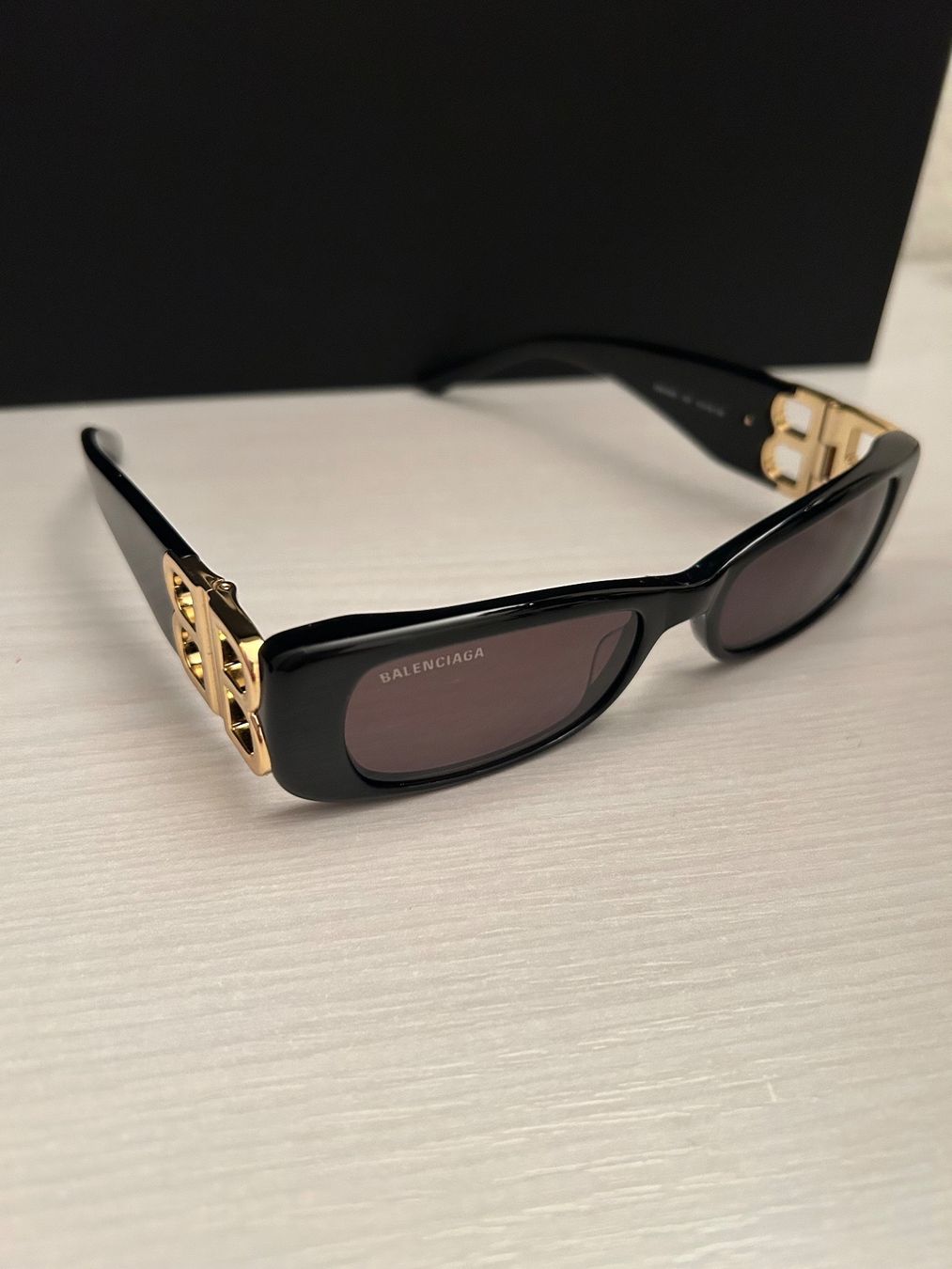 Balenciaga Occhiali & Lenti: Balenciaga rectangle sunglasses in black New – Usato da Zürich venduto da Ferienan 3
