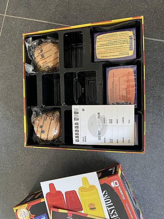 Giochi: Jeu Burger quiz neuf  – Usato da Lausanne venduto da litchi18 2