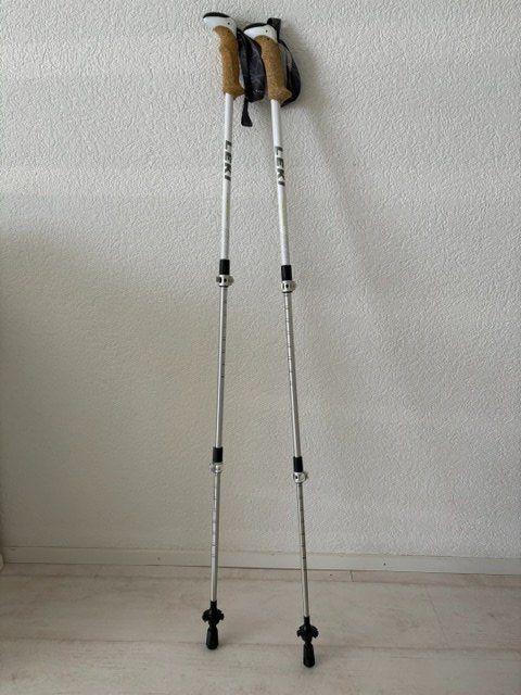Leki Bâtons de marche: Bâtons télescopiques -  Leki Cressida HTS6.0 – D'occasion à Neuchâtel par man_h9fp