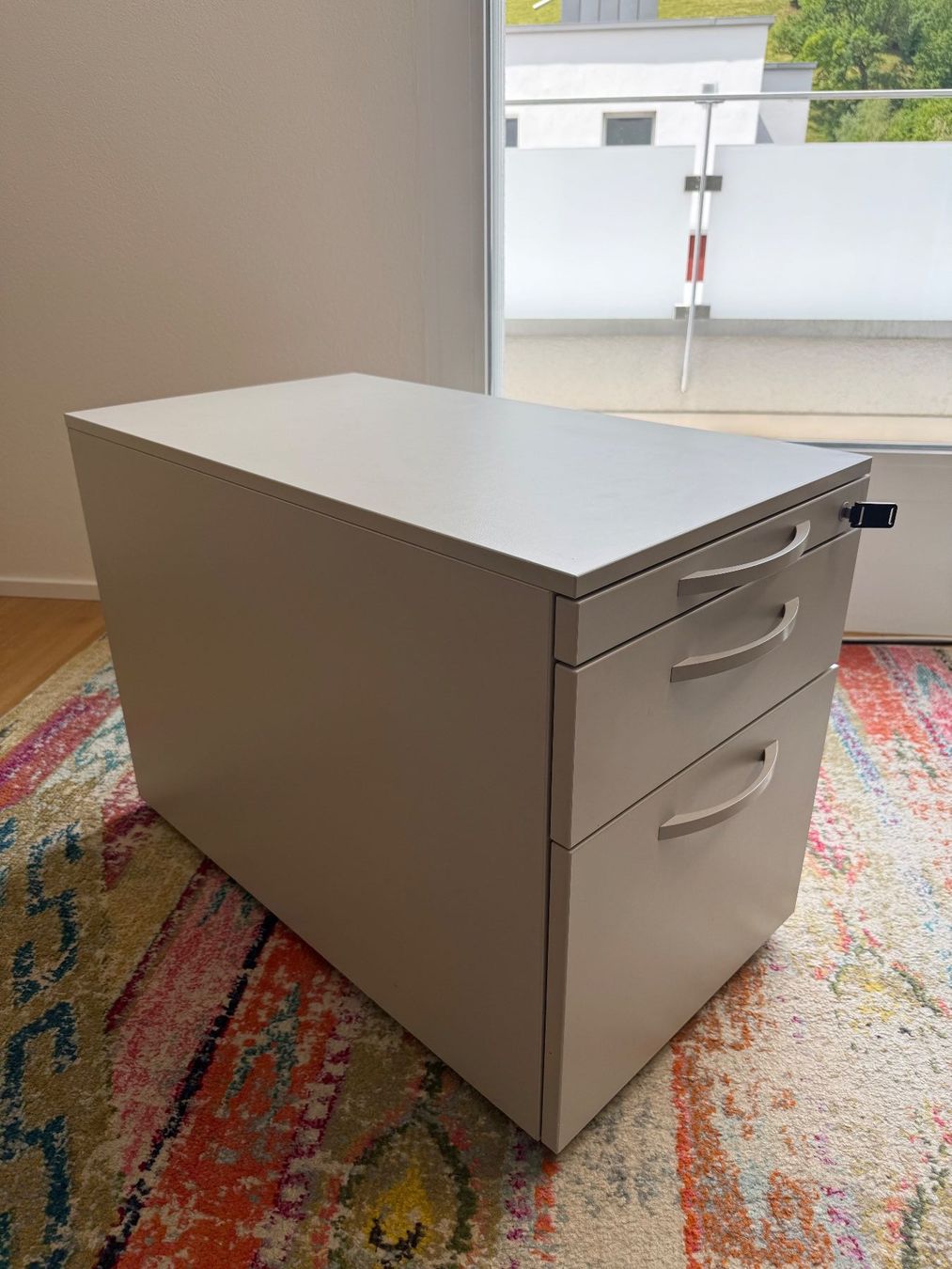 Banconi: Rollcontainer Steelcase lichtgrau, mit Schlüssel – Usato da Wabern venduto da ais_d8lb 1