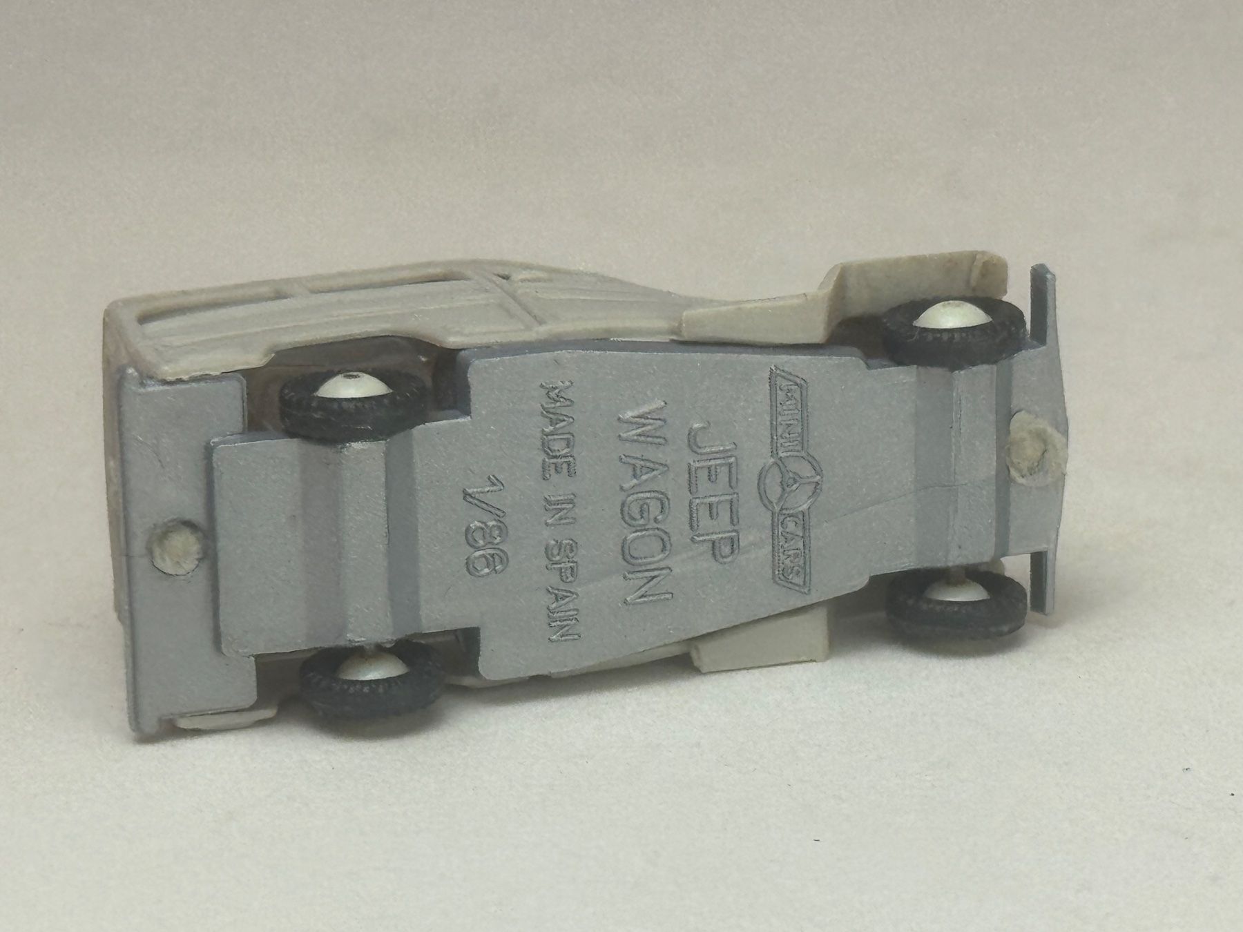 Eko Modellini d'auto: GB1-EKO Jeep Wagon graubeige – Usato da Elm venduto da Wikmtz 2