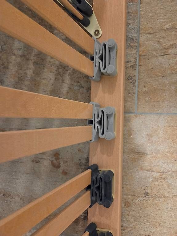 Hasena Lattenroste: Hasena Lattenrost 100 x 220 – Gebraucht aus Ostermundigen von Swissrene 2