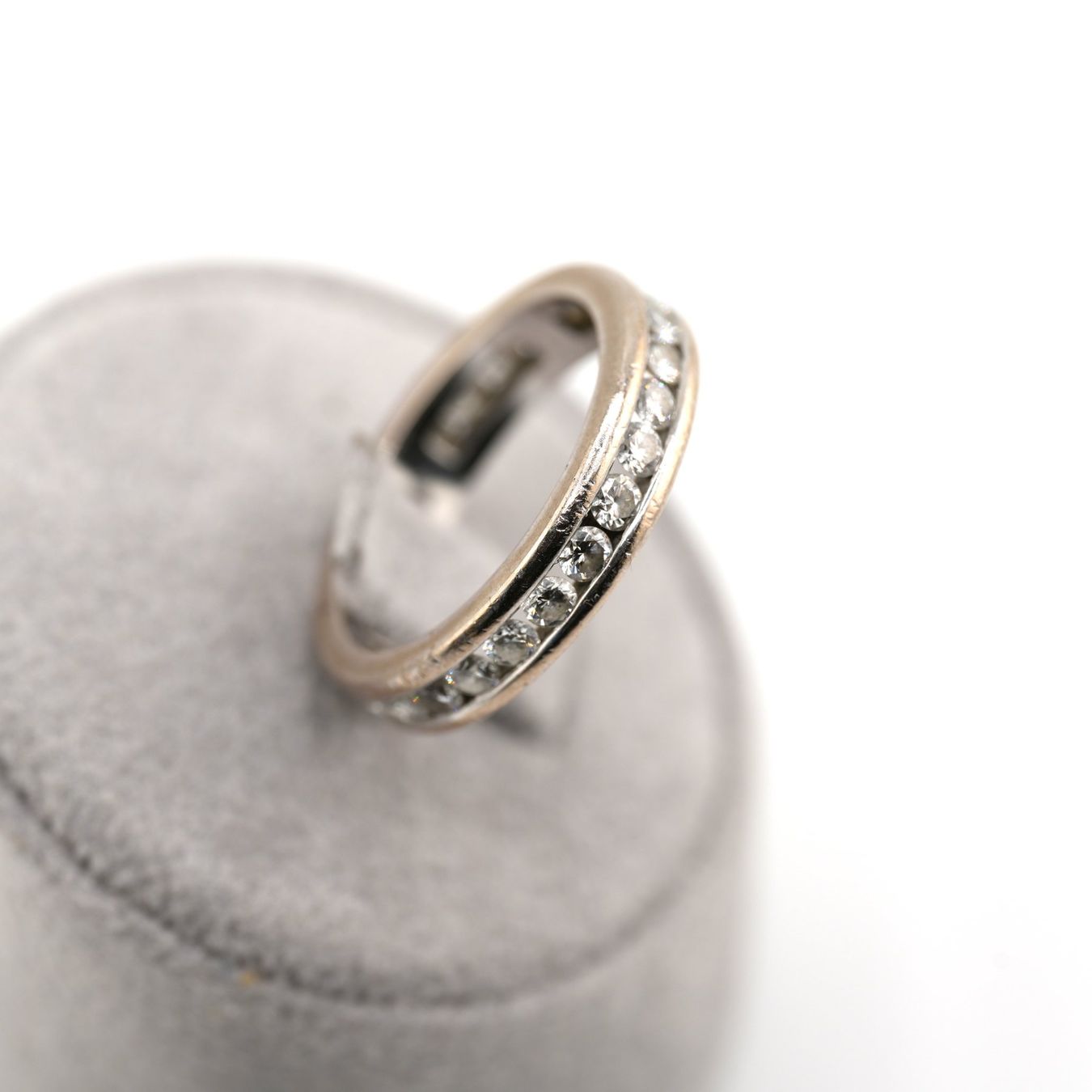 Anelli: Weissgoldring mit Diamanten – Usato da Basel venduto da Vip24 1