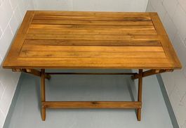 Klappbarer Balkontisch / Gartentisch aus massivem Akazienho