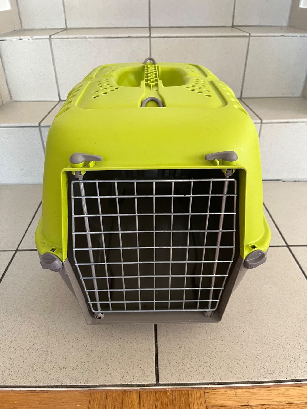 Cages, transport & sécurité: Transportbox Hund/Katze – D'occasion à Liestal par Raifur 1