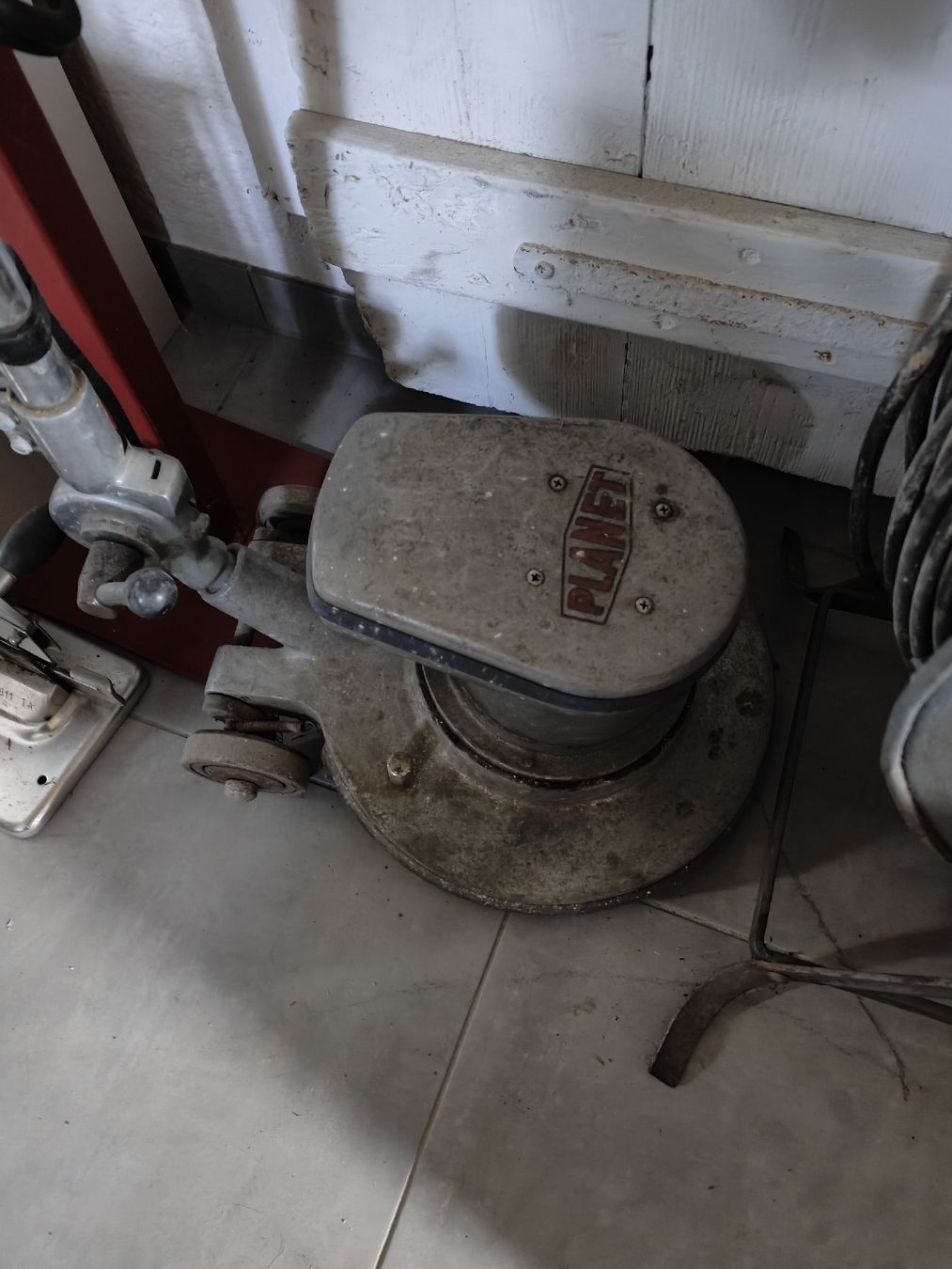 Tutte le macchine: nettoyeuse  – Usato da Welschenrohr venduto da lmi_27cd