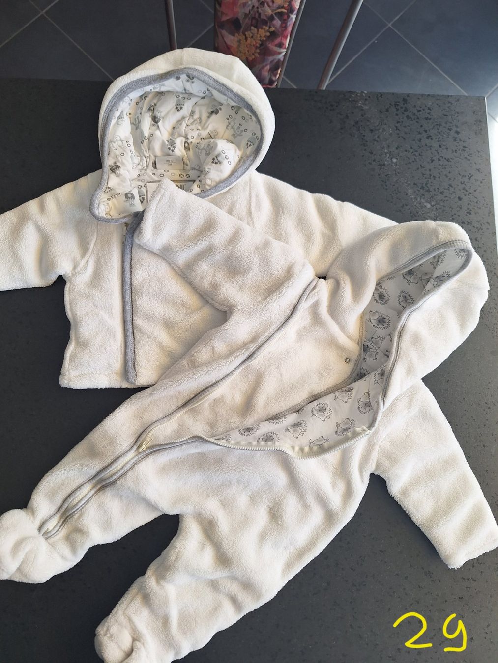 Lotti & Set di vestiti: Overall und Jacke Gr. 62 – Usato da Au SG venduto da Schnuga