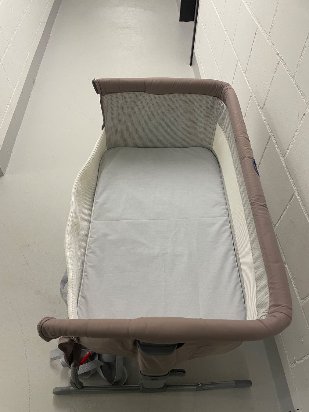 Chicco Letti: Chicco Next2Me Essential Bedside Crib – Usato da Thalwil venduto da brunof 3