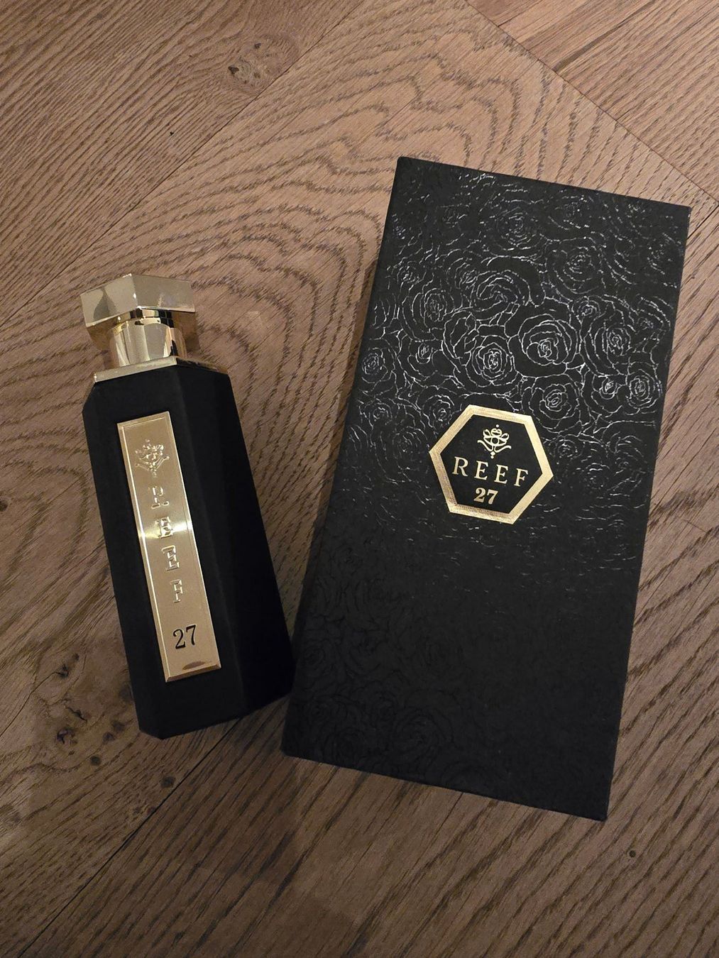 Profumi & Eau de Toilette: Reef 27 Eau de Parfum, 100 ml, neuwertig, Originalpackung. – Nuovo (secondo la descrizione) da Fehraltorf venduto da buylow3000 2