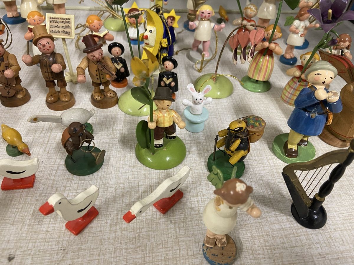 Figurines: Holzkunstfiguren – D'occasion à Dietikon par brocki-eyra 1