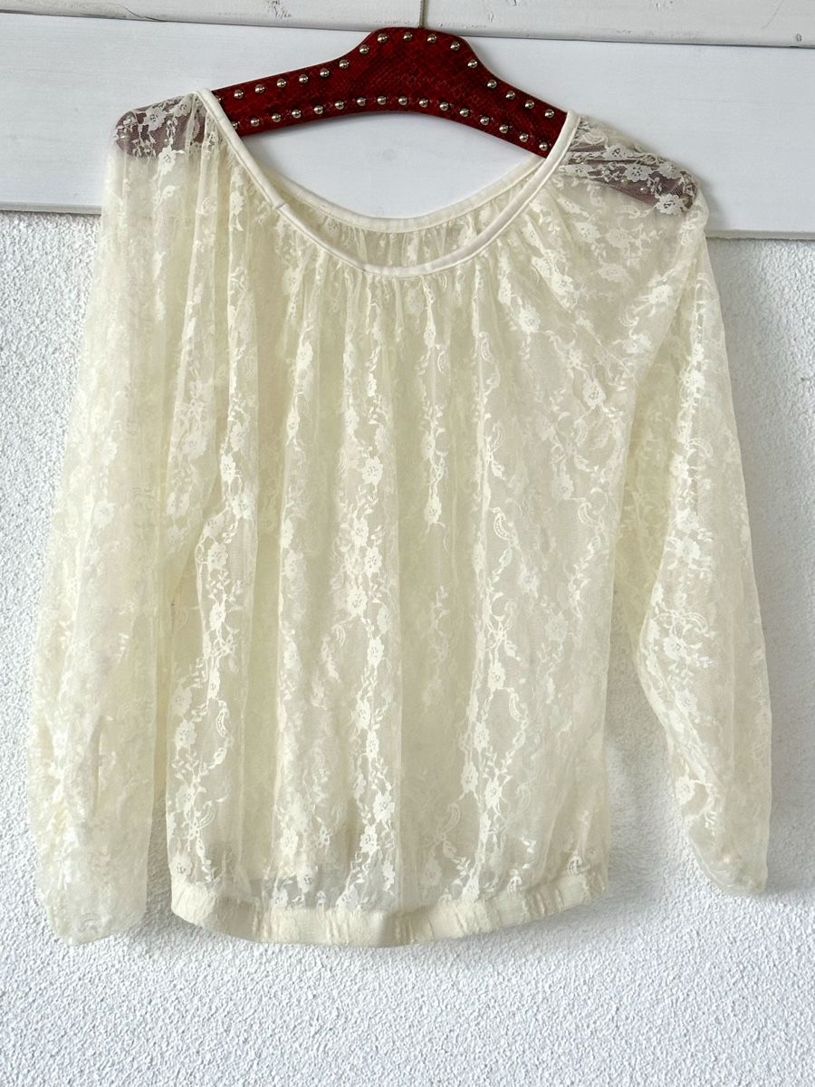 Cream Camicette: Cream Lace Blouse, Long Sleeve, Size Medium, Spring Look – Usato da Vevey venduto da ledidream 2