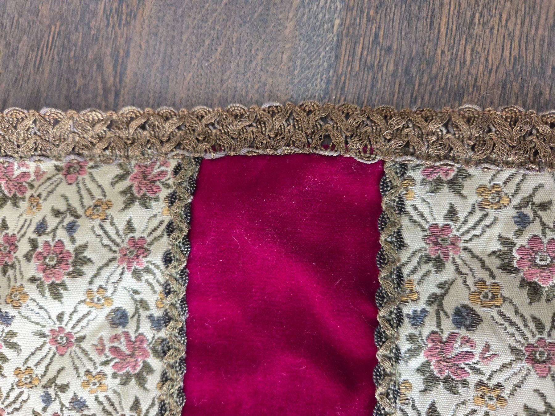 Altra biancheria da tavola: Dekorative Vintage Blumen Platzdeckchen – Usato da Auw venduto da beretta1966 3