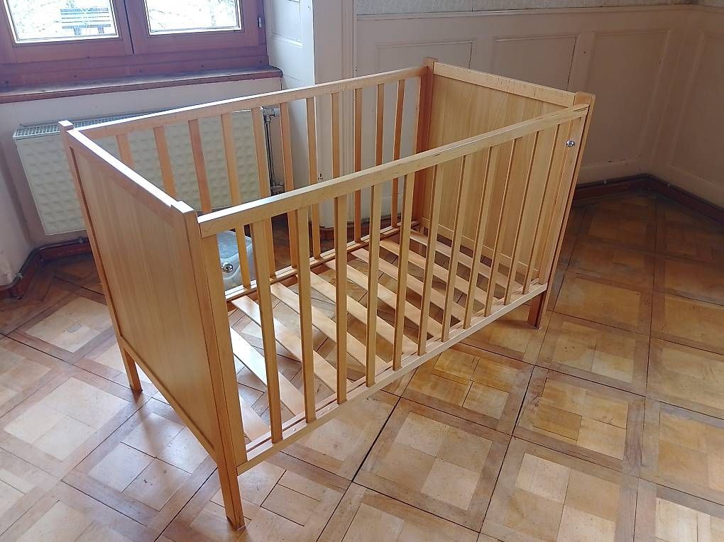 Ikea Betten: Lit bébé évolutif – Gebraucht aus Buttes von Aux_Bonnes_Occas