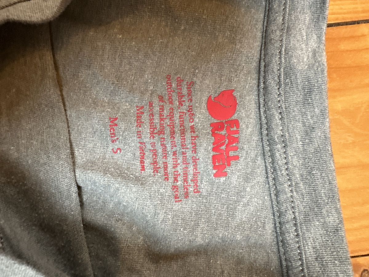 Fjällräven T-shirt: Fjällräven Shirt – Usato da Zuerich venduto da Christina.h 1