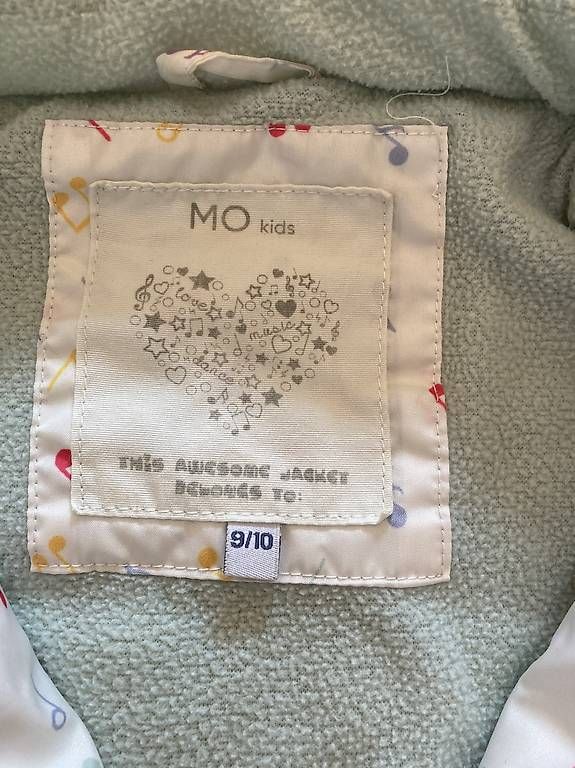 Altro abbigliamento per bambina: Gilet Gr.134/140 – Usato da Brunnadern venduto da Bumlebee 2