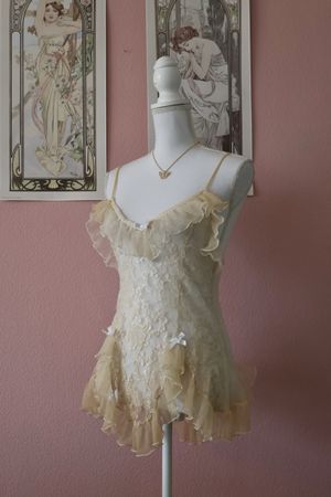 Escante Lace Bodysuit (Vintage - S/M)