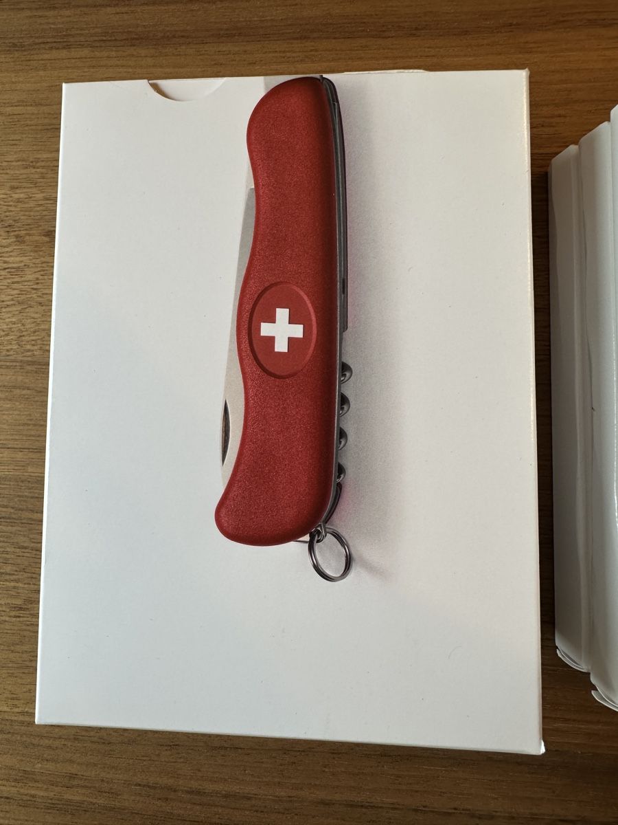 Victorinox Coltelli tascabile: 8 Stück Victorinox Käsemesser – Nuovo (secondo la descrizione) da Mauren venduto da meiedan 1