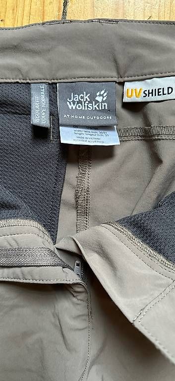 Pantalons: Jack Wolfskin Wanderhose Gr.L/42 – D'occasion à bern par Akauai
