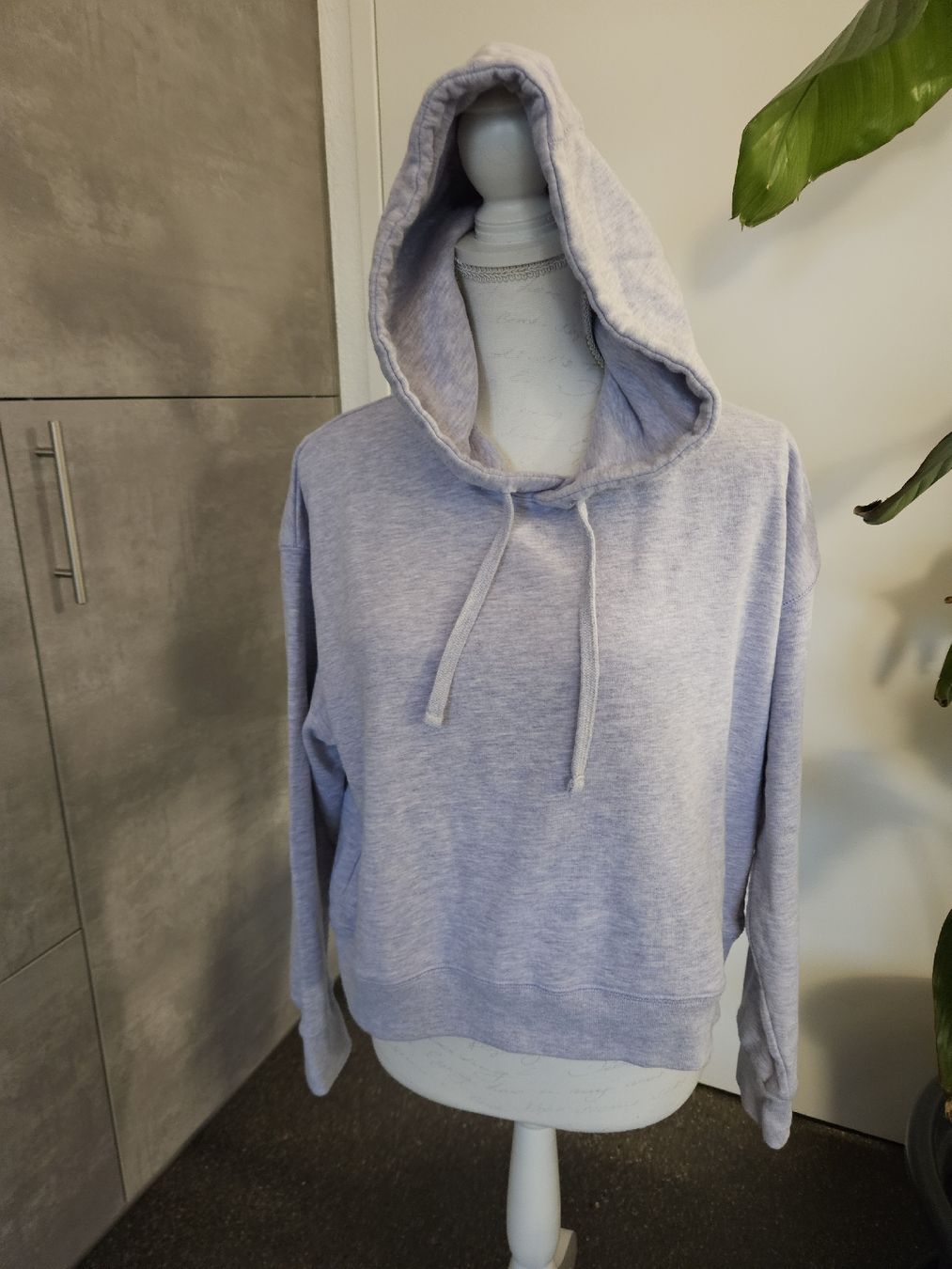 Pulls & Sweat-shirts: Minimum Kapuzenpullover grau/flieder meliert Gr S – Neuf (Voir description) à Anwil par moosmat
