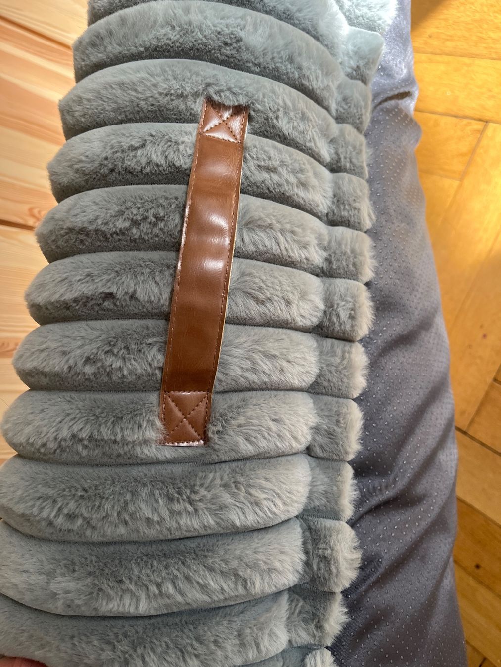 DogsFavorite Liege- & Schlafplätze: Hundebett von BEDSURE XL – Gebraucht aus Basel von milaa.n 2