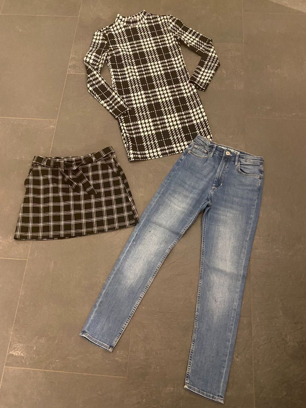 Lotti & Set di vestiti: 3 Stk. Mädchen Set Gr. 146/152 – Usato da Bonstetten venduto da VCLS