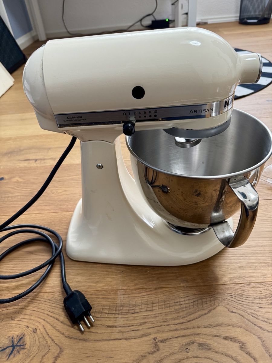 Kitchenaid Elettrodomestici da cucina: KitchenAid Artisan Küchenmaschine – Usato da Bülach venduto da Matrixo007 5