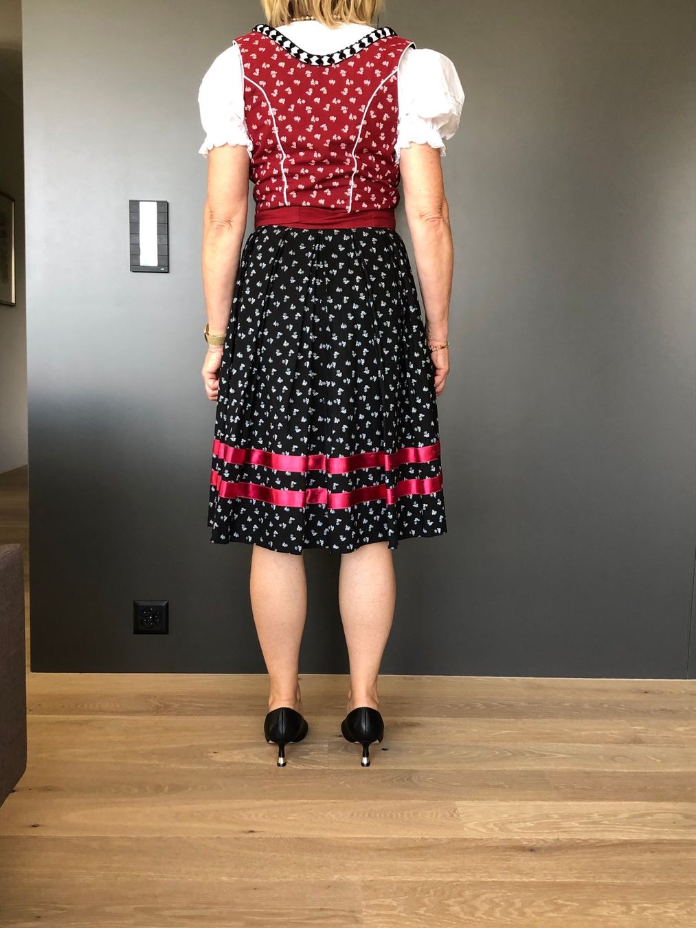 Vestiti: Dirndl Gr. 36 der Marke Skandal – Usato da Adligenswil venduto da futura0041 1