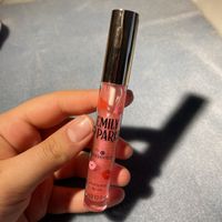 Essence Emily in Paris Lip Oil