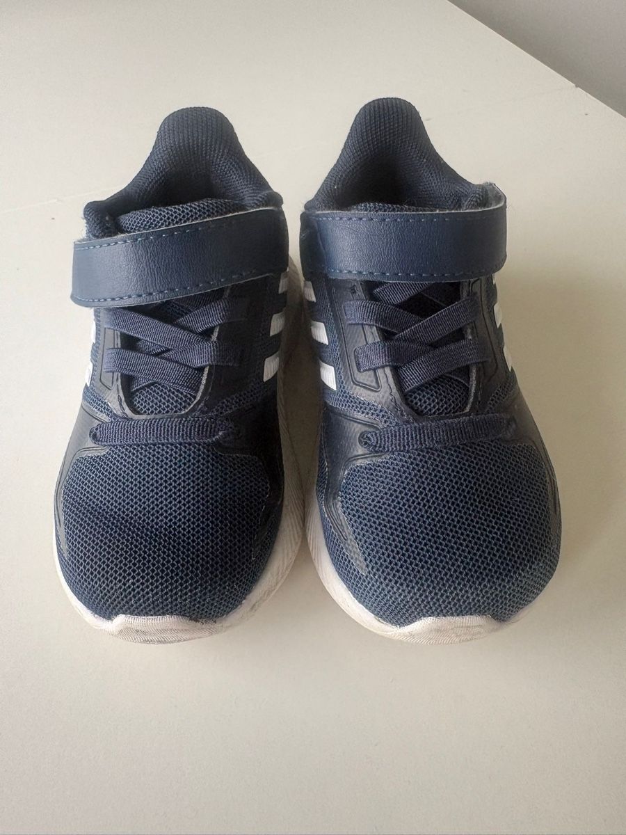 Adidas Scarpe per ragazzi: Chaussures Adidas bébé garçon taille 21 – Usato da Versoix venduto da Pti-pois 1