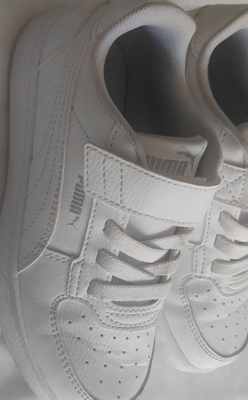 Puma Scarpe per ragazzi: Baskets enfant Puma blanches taille 32 comme neuve  – Nuovo (secondo la descrizione) da Biel/Bienne venduto da Edi5Roli3