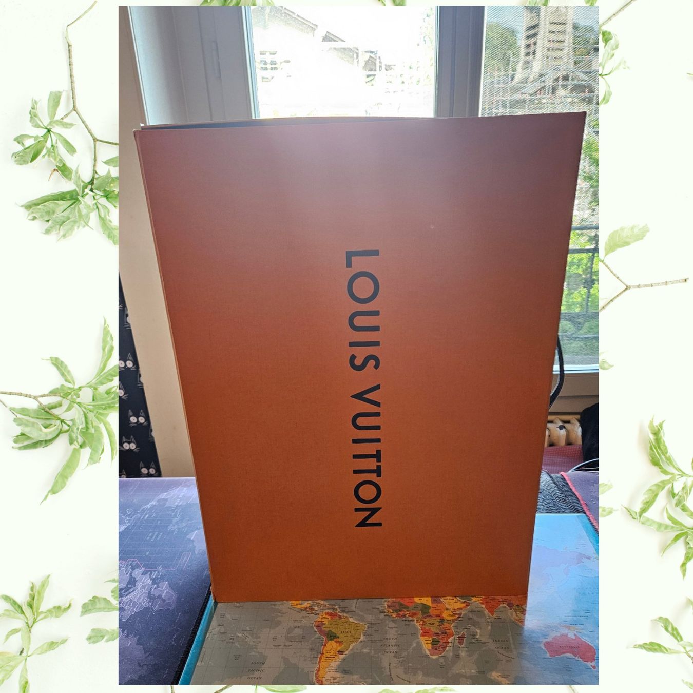 Louis Vuitton Sonstige Dekorationen & Accessoires: VENTE EXPRESS - Louis Vuitton boîte rigide XXL 59 cm – Gebraucht aus Geneve von Point-Boutique 3