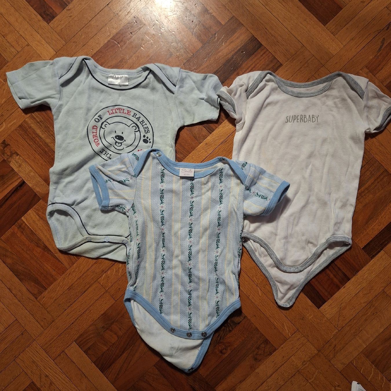Migros Unterwäsche: 3 kurzärmige Bodys Grösse 62 – Gebraucht aus Fribourg von lf87