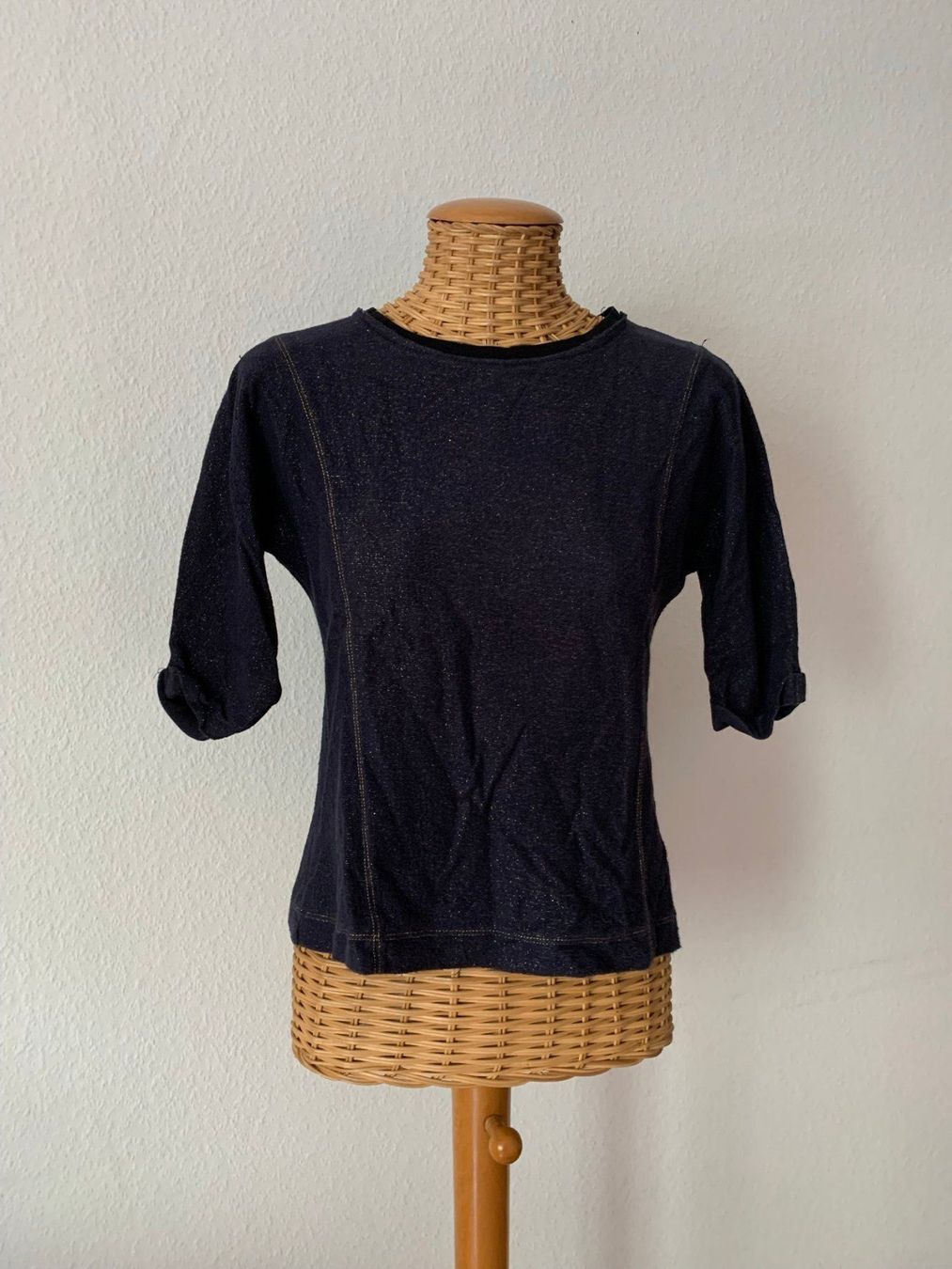 Zara T-shirt: ZARA - Oberteil dunkelblau-golden M – Usato da Zürich venduto da Diazaio