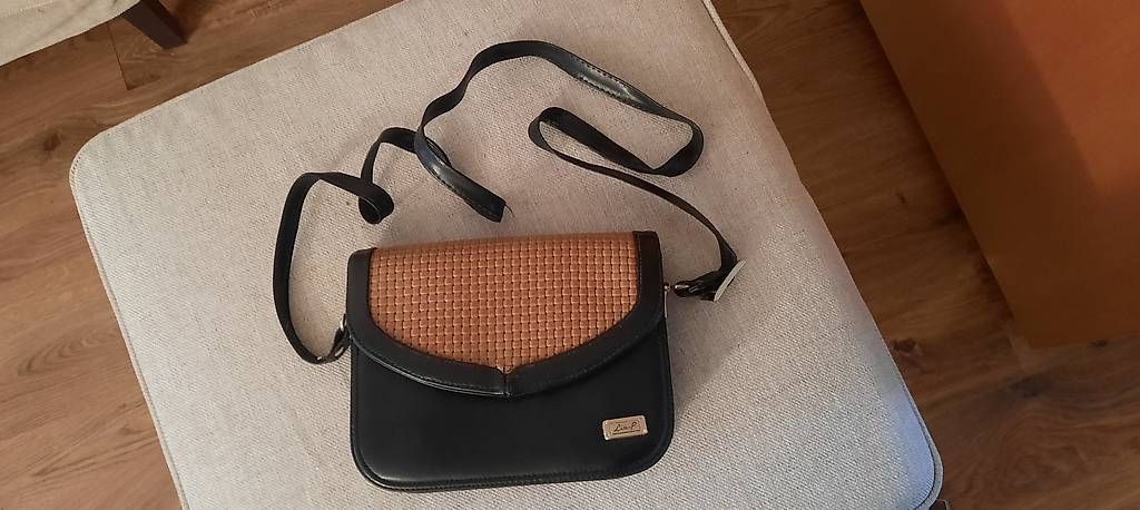 Borse da donna: Kleine Leder Tasche in Schwarz – Usato da Zürich venduto da Accuchek