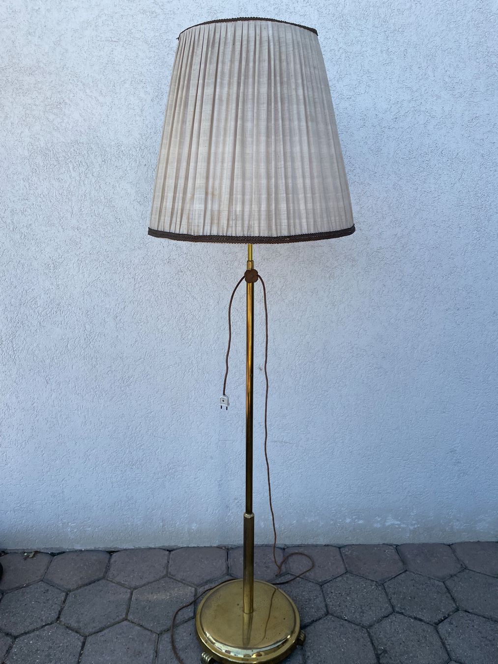 Lampade: Stehlampe – Usato da Walliswil b.Wangen venduto da Stockente33 2