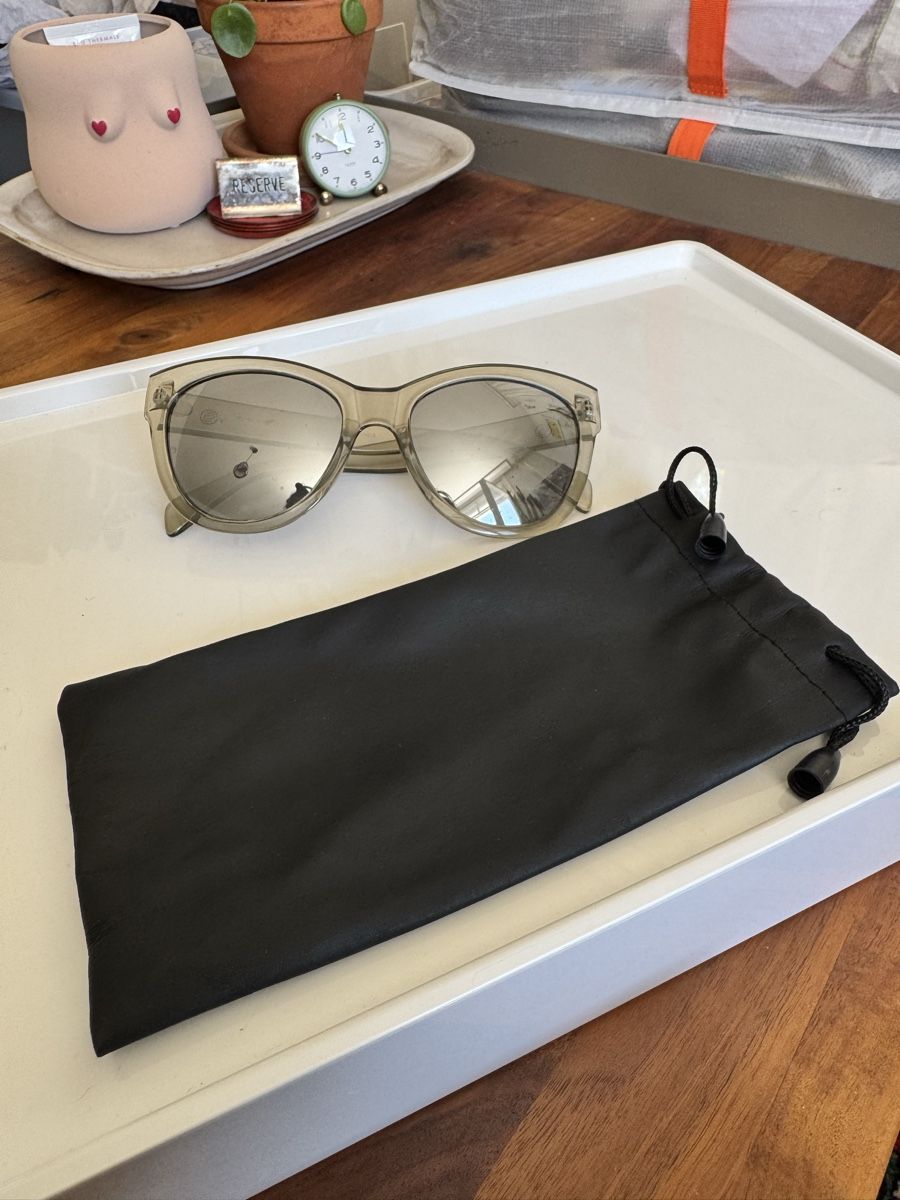 Brillen & Gläser: Sunglasses with case – Gebraucht aus Zürich von kri_zhv2 1
