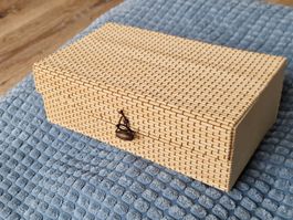 Feine Bambus Schatulle Schmuckbox Rollverschluss