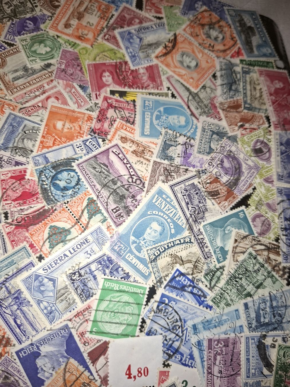 Tous les timbres: Lot Briefmarken Ausland 2# – D'occasion à Balgach par SIMEON27 2