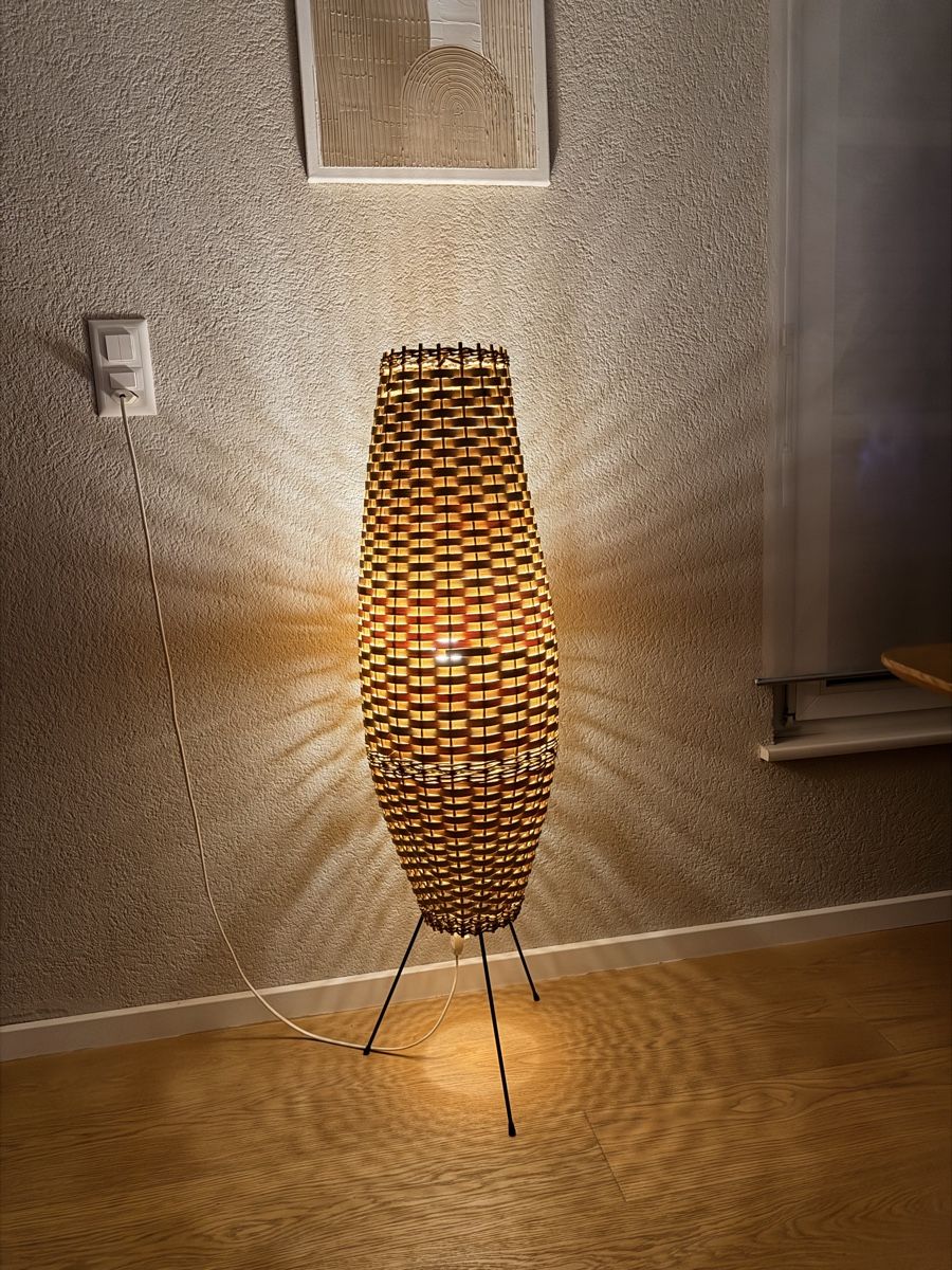 Lampen: Retro-Stehlampe aus echtem Rattan – Gebraucht aus Pratteln von pralienchen293